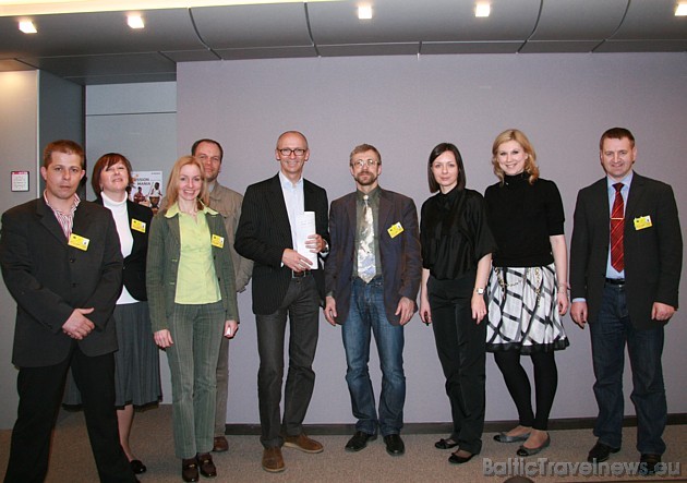 N.l.:A.Mackevičs (BalticTravelnews.com),R.Voine(Eiropas Parlaments),K.Gitendorfa(ALTA),Z.Bekmanis (Latvijas Avīze),A.Kušķis (Eiropas Parlaments),K.Roz N.l.:A.Mackevičs (BalticTravelnews.com),R.Voine(Eiropas Parlaments),K.Gitendorfa(ALTA),Z.Bekmanis (Latvijas Avīze),A.Kušķis (Eiropas Parlaments),K.Roz 32517