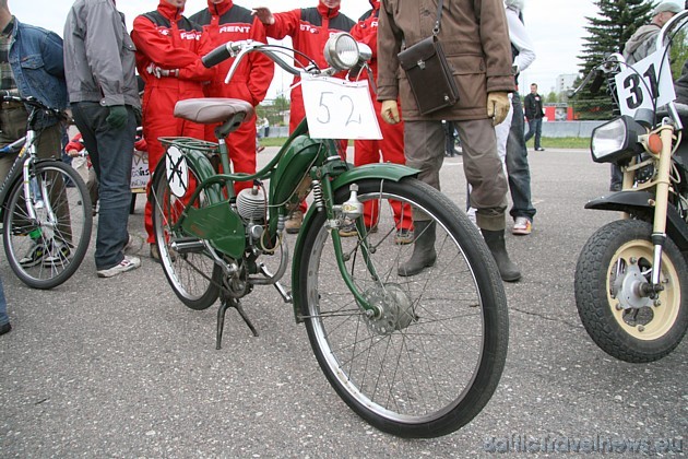Mopēds Gauja 33261