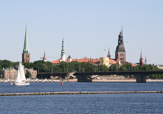 Droši vien Daugavas satiksme izskatītos pavisam savādāk, ja visi Daugavas HES būtu aprīkoti ar slūžām un tas ļautu kuģot visas upes garumā Droši vien Daugavas satiksme izskatītos pavisam savādāk, ja visi Daugavas HES būtu aprīkoti ar slūžām un tas ļautu kuģot visas upes garumā 33734