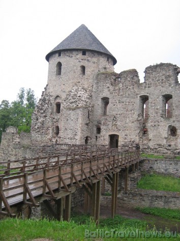 Atsākoties restaurācijas darbiem Jaunajā pilī, apmeklētājiem būs iespējams restauratoru darbu vērot klātienē Atsākoties restaurācijas darbiem Jaunajā pilī, apmeklētājiem būs iespējams restauratoru darbu vērot klātienē 34044