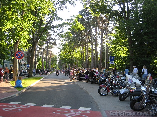 18. starptautiskais Eiropas HOG rallijs ir viens no lielākajiem un nozīmīgākajiem pasākumiem motociklu pasaulē un šogad tas pulcē motobraucējus Jūrmal 18. starptautiskais Eiropas HOG rallijs ir viens no lielākajiem un nozīmīgākajiem pasākumiem motociklu pasaulē un šogad tas pulcē motobraucējus Jūrmal 34456