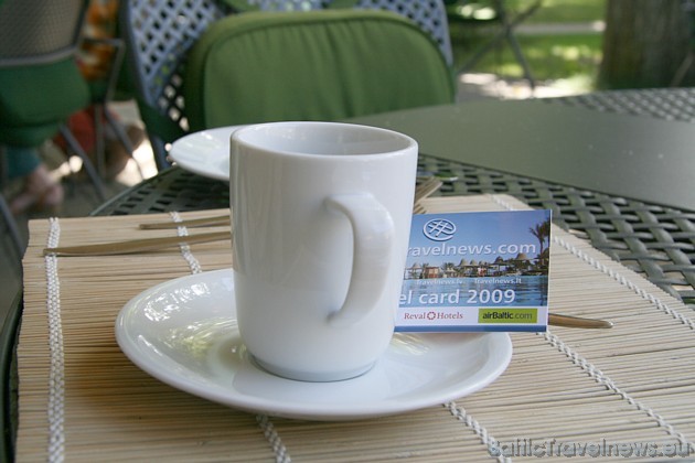 Uzrādot BalticTravelnews.com Travel Card 2009, laika posmā no 6.-12.06.2009 var baudīt tēju vai kafiju viesnīcas Villa Joma restorānā (bez maksas) Uzrādot BalticTravelnews.com Travel Card 2009, laika posmā no 6.-12.06.2009 var baudīt tēju vai kafiju viesnīcas Villa Joma restorānā (bez maksas) 34992