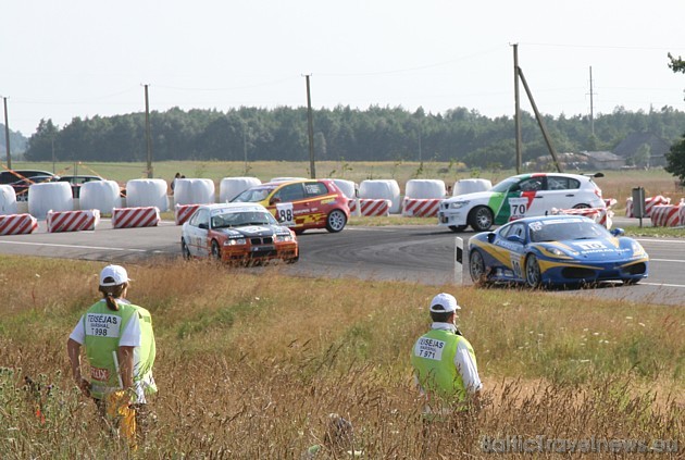 Labākais rezultāts pieder automašīnai Ferrari F430 Challen ar 10 numuru, kura 334 apļus veica 9:19:49.053 35346