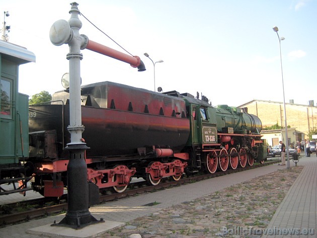Seno laiku lokomotīve 35738