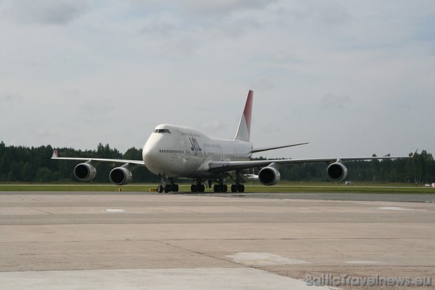 4.08.2009 pēcpusdienā lidostā Rīga piezemējās lidsabiedrības Japan Airlines lidmašīna Boeing 747 4.08.2009 pēcpusdienā lidostā Rīga piezemējās lidsabiedrības Japan Airlines lidmašīna Boeing 747 35863