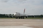 4.08.2009 Japan Airlines čarteris ar japāņu tūristiem ielido Rīgā