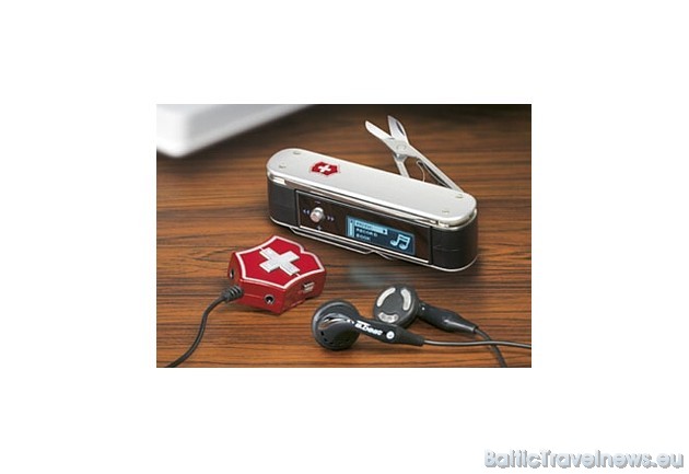 Šveices nazis kā MP3 atskaņotājs. Plašāka informācija par Šveices naža svinībām - www.sackmesserkult.ch Foto: web.de Šveices nazis kā MP3 atskaņotājs. Plašāka informācija par Šveices naža svinībām - www.sackmesserkult.ch Foto: web.de 36075