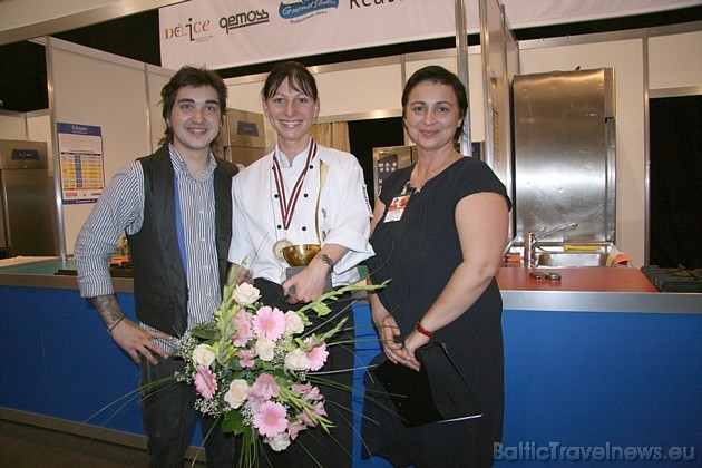 Latvijas 2009.gada pavāre Terēze Kondrate kopā ar restorāna Mama vadītāju Inesi Vīcupi un pavāru Aleksandru Žiļugs Latvijas 2009.gada pavāre Terēze Kondrate kopā ar restorāna Mama vadītāju Inesi Vīcupi un pavāru Aleksandru Žiļugs 36792