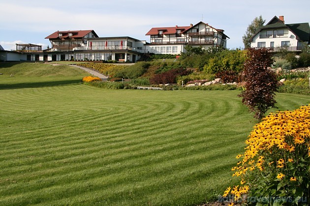 Skats uz viesnīcas Spa Hotel Ezeri kompleksu 36921
