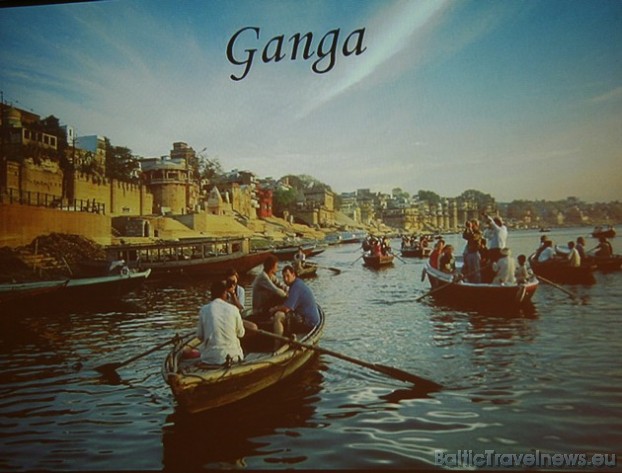 Ganga ir Indijas lielākā upe. Tās garums ir 2700 km.Tās baseins ir viena no visblīvāk apdzīvotajām vietām pasaulē Ganga ir Indijas lielākā upe. Tās garums ir 2700 km.Tās baseins ir viena no visblīvāk apdzīvotajām vietām pasaulē 37233