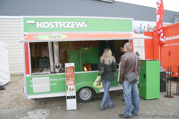 Šogad izstādē īpaši tika akcentēti energoefektīvitātes risinājumi elektroenerģijas un siltuma apgādē, ēku siltināšanā un alternatīvās enerģijas resurs Šogad izstādē īpaši tika akcentēti energoefektīvitātes risinājumi elektroenerģijas un siltuma apgādē, ēku siltināšanā un alternatīvās enerģijas resurs 37495