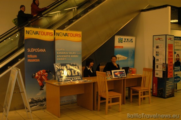 31.10.2009 Jelgavā VIVO tirdzniecības centrs sadarbībā ar tūrisma aģentūru Star Tours rīkoja Visu Zemo Cenu Nakti – nakts izpārdošanu 31.10.2009 Jelgavā VIVO tirdzniecības centrs sadarbībā ar tūrisma aģentūru Star Tours rīkoja Visu Zemo Cenu Nakti – nakts izpārdošanu 37971