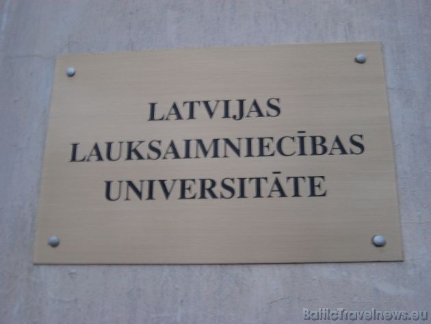 Mūsdienās Jelgavas pils ir Latvijas Lauksaimniecības universitātes (LLU) mājvieta 38362