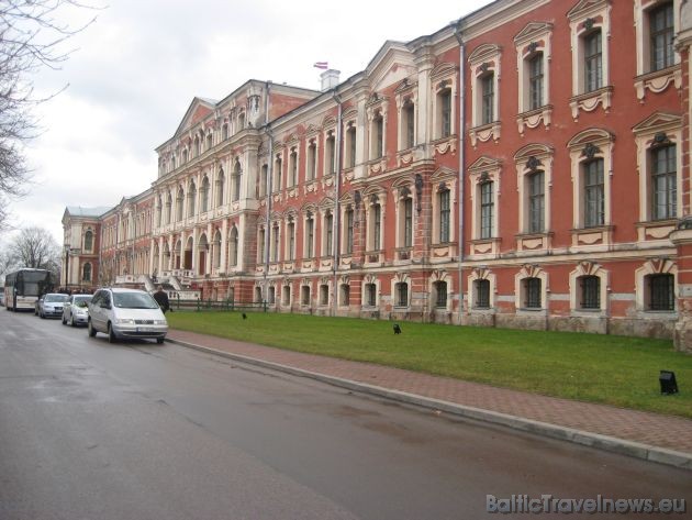 Jelgavas pilij piemīt gan elegance, gan noslēpumainība - itin bieži pils tiek izmantota kā piemērota vieta kāzu svinēšanai Jelgavas pilij piemīt gan elegance, gan noslēpumainība - itin bieži pils tiek izmantota kā piemērota vieta kāzu svinēšanai 38369