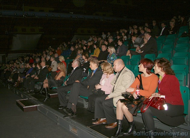 Impro ceļojumu filmas par Grieķiju, Meksiku, Ķīnu... 38665