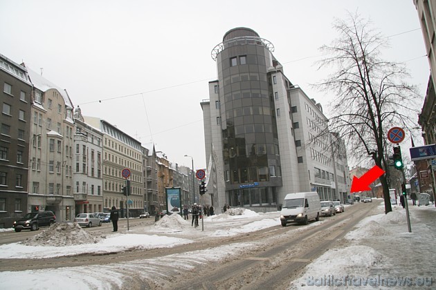 Restorāns Dejavu atrodas Nordea bankas māja (Brīvības ielas un Cēsu ielas krustojums). Bildē skats no krustojuma uz Rīgas centra pusi. Restorāns Dejavu atrodas Nordea bankas māja (Brīvības ielas un Cēsu ielas krustojums). Bildē skats no krustojuma uz Rīgas centra pusi. 39015