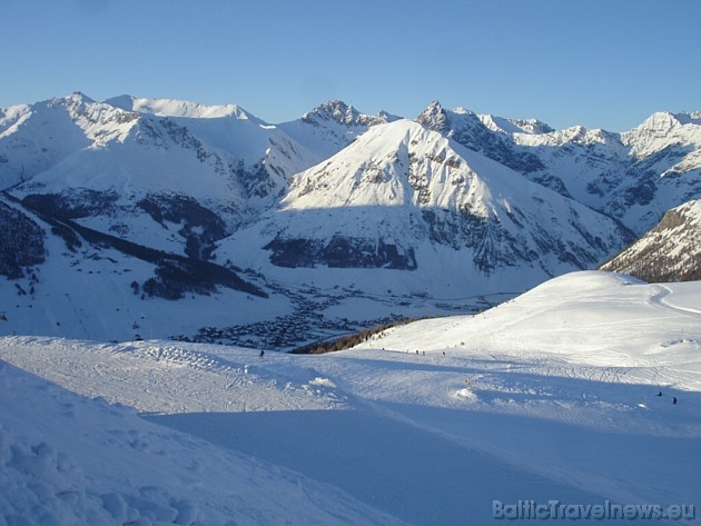 3 Alpu spožākās zvaigznes La Thuile, Courmayeur un Livinjo gaida savus slēpotājus. Vairāk informācijas: www.solarisvacations.eu 3 Alpu spožākās zvaigznes La Thuile, Courmayeur un Livinjo gaida savus slēpotājus. Vairāk informācijas: www.solarisvacations.eu 39090