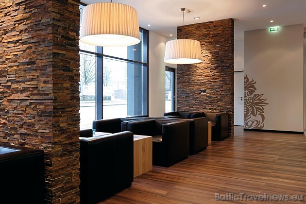Motel One viesnīcas iekārtotas stilīga minimālisma noskaņās 39478
