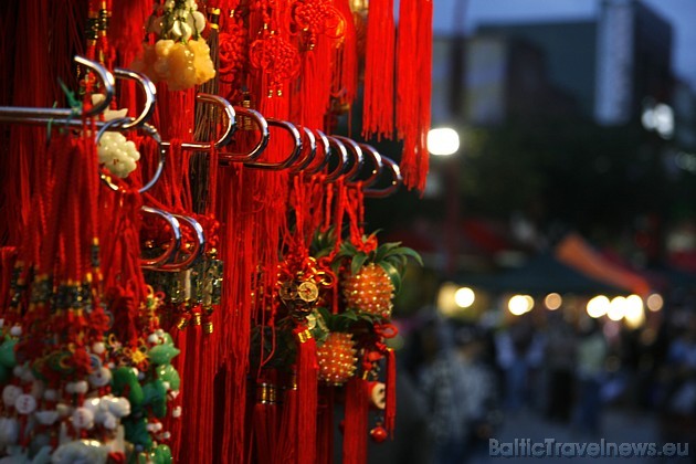 Tāpat jāredz arī ķīniešu kvartāls Chinatown, kas ir trešais lielākais Ziemeļamerikā. Trešdaļa Vankūveras iedzīvotāju ir tieši ķīnieši
Foto: Tourism V Tāpat jāredz arī ķīniešu kvartāls Chinatown, kas ir trešais lielākais Ziemeļamerikā. Trešdaļa Vankūveras iedzīvotāju ir tieši ķīnieši
Foto: Tourism V 39848