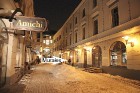 Latvija - Rīga - Berga bazārs - restorāns - picērija `Murales`