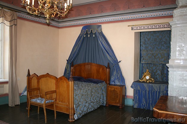Baronu guļamistaba 40932
