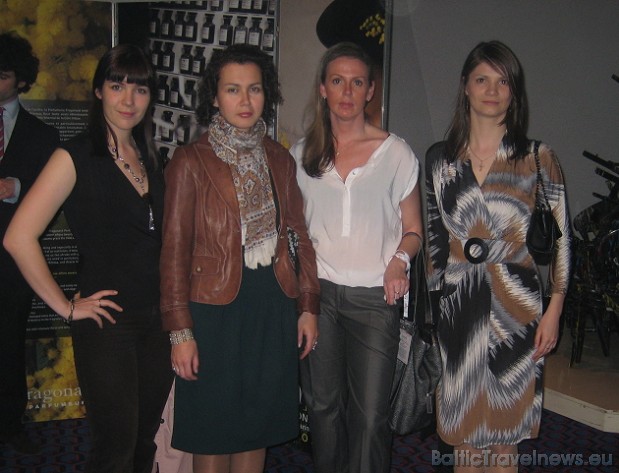 Pasākuma viesu vidū Irina Šulga (Tourinfo), Julija Batira (Rata News), Jelena Arjuka (ТурНавигатор) un Karina Sabirova (BalticTravelnews.com) Pasākuma viesu vidū Irina Šulga (Tourinfo), Julija Batira (Rata News), Jelena Arjuka (ТурНавигатор) un Karina Sabirova (BalticTravelnews.com) 41815
