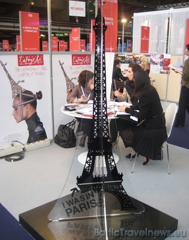 Rendez-vous en France piedalījās naktsmītnes un restorāni (51%), tūrisma biroji (21%), muzeji, pieminekļi, pilis un citi apskates objekti (10%), ienāk Rendez-vous en France piedalījās naktsmītnes un restorāni (51%), tūrisma biroji (21%), muzeji, pieminekļi, pilis un citi apskates objekti (10%), ienāk 41878