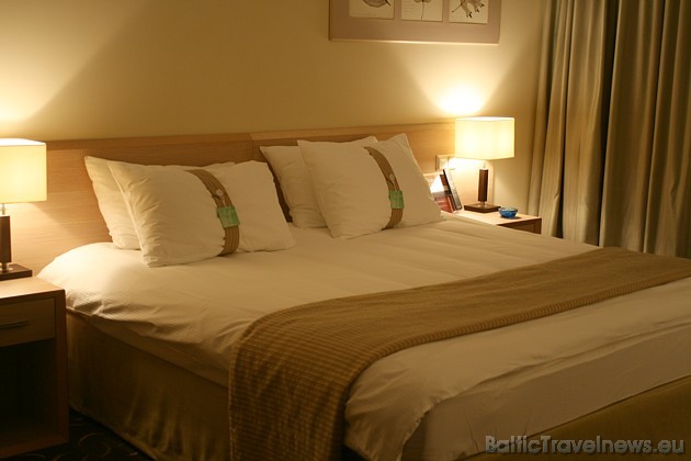 Viesnīcas Holiday Inn Warsaw Jozefow standarta divvietīgais numurs 42213