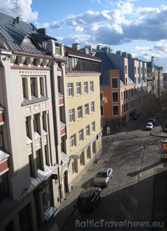Skats no viesnīcas numura 42722