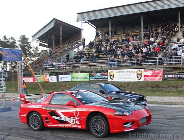 Raitis Cernavskis ar Mitsubishi 3000GT uzvar Arturu Roni ar BMW M5 42748