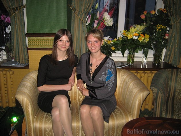 Pasākuma viesu vidū Karina Sabirova (BalticTravelnews.com mārketinga vadītāja) ar kolēģi 42783