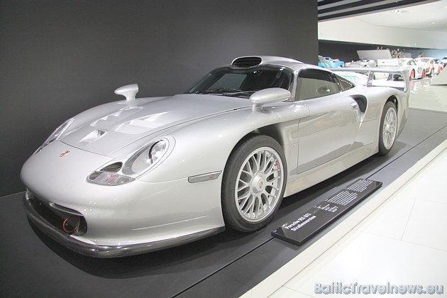 Porsche 911 GT1 ielas variants 43057