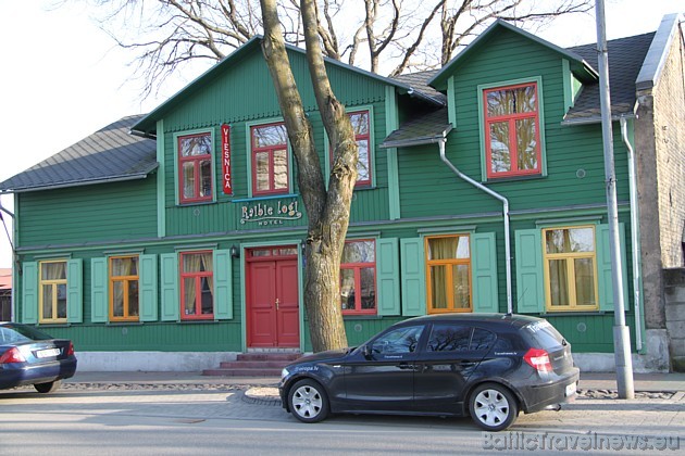 Ventspils viesnīca Raibie logi atrodas pilsētas galvenajā ielā - Lielajā prospektā 61 43233