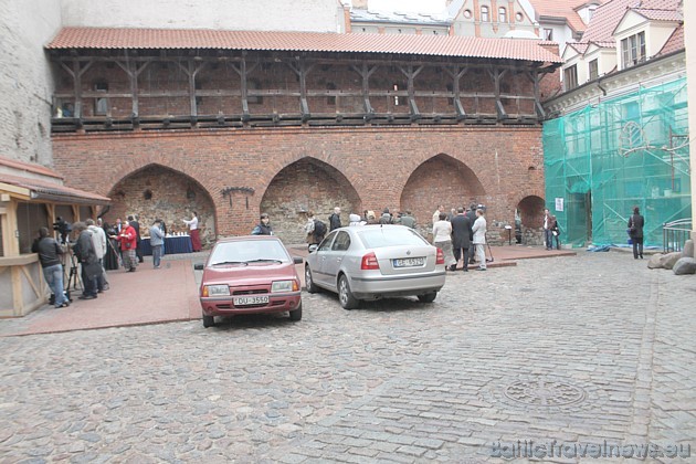 Projekts ir īstenots, pateicoties Rīgas Domes Tūrisma informācijas un koordinācijas centram, un piedāvā ieklausīties stāstus par Vecrīgu 16 visvairāk Projekts ir īstenots, pateicoties Rīgas Domes Tūrisma informācijas un koordinācijas centram, un piedāvā ieklausīties stāstus par Vecrīgu 16 visvairāk 43301