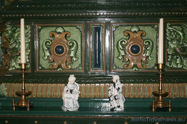 Kalnamuižā tiek piedāvātas telpas dažādām svinībām - kāzām, jubilejām, pieņemšanām - elegantā gaistotnē. Tiek piedāvātas īpašas maltītes, dzīvā mūzika Kalnamuižā tiek piedāvātas telpas dažādām svinībām - kāzām, jubilejām, pieņemšanām - elegantā gaistotnē. Tiek piedāvātas īpašas maltītes, dzīvā mūzika 43319