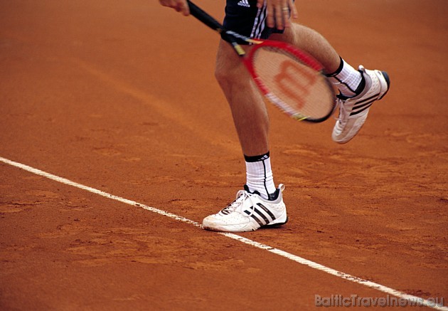 Skones ziemeļrietumos atrodas Båstad pilsētiņa, kur vasarās notiek ATP tenisa turnīrs
Foto: Sydpol.com Skones ziemeļrietumos atrodas Båstad pilsētiņa, kur vasarās notiek ATP tenisa turnīrs
Foto: Sydpol.com 43506