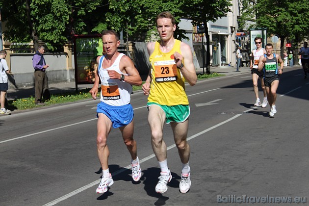 Trešās vietas ieguvējs ar Nr.4 ir Pāvels Loskutovs no Igaunijas ar rezultātu 2:21:32 43802