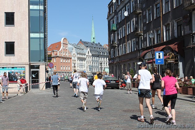 Vecākais Nordea Rīgas maratons 2010 skrējiena dalībnieks bija dzimis 1929. gadā 43813