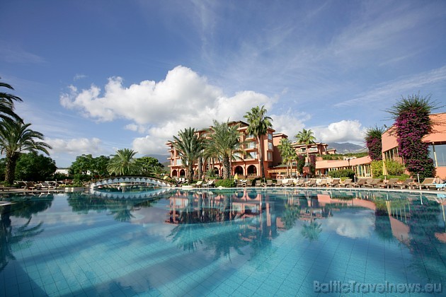 Viesnīca Fantasia Hotel De Luxe Kemer atklāta 1998., bet renovēta 2005. gadā 44941