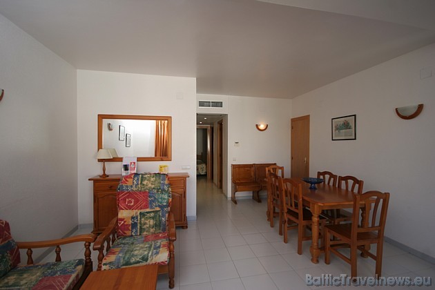 Otrais apartaments ir apmēram 40 m²plašs, domāts 2-4 cilvēkiem, ir iekļauta guļamistaba, viesistaba ar virtuves nišu un pārējais standarta numura aprī 45362