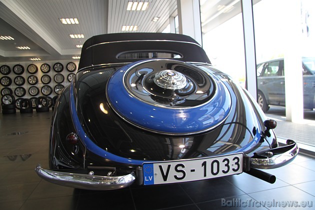 Cabrio BMW 327 - Posmā no 1938 līdz 1940. gadam tika saražoti 1396 eksemplāri ar cabrio un kupejas virsbūvēm Cabrio BMW 327 - Posmā no 1938 līdz 1940. gadam tika saražoti 1396 eksemplāri ar cabrio un kupejas virsbūvēm 45801