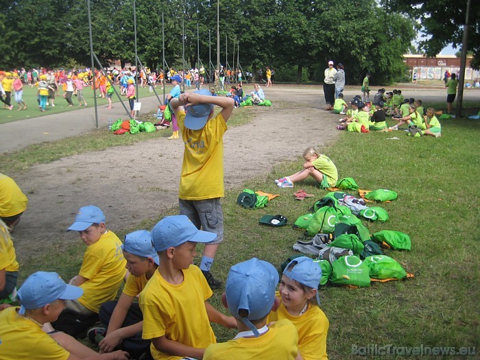 Dejotāji atpūtas mirklī 46125