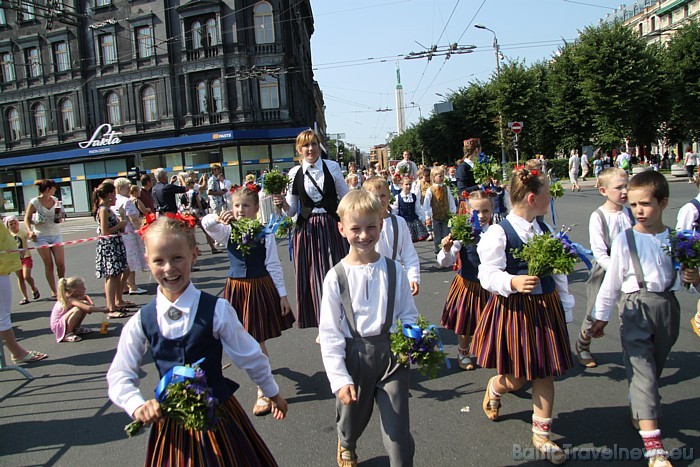 Deju kolektīvs Pīlādzītis 46582