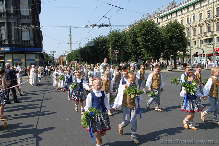 Deju kolektīvs Pīlādzītis - 1.-2. klašu grupa 46583