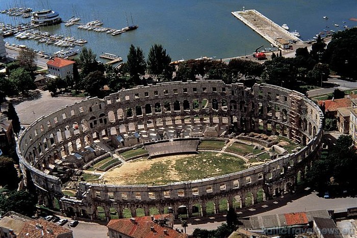 Istrijas salas lielākā pilsēta Pula ir rosīga vieta ar senu vēsturi
Foto: Kroatische Zentrale für Tourismus/Milan Babic Istrijas salas lielākā pilsēta Pula ir rosīga vieta ar senu vēsturi
Foto: Kroatische Zentrale für Tourismus/Milan Babic 46746