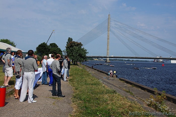 24.07.2010 Rīgā notika ūdens motosporta pasaules čempionāta otrais posms Sešas Rīgas Stundas
Foto: Juris Ķilkuts/www.fotoatelje.lv 24.07.2010 Rīgā notika ūdens motosporta pasaules čempionāta otrais posms Sešas Rīgas Stundas
Foto: Juris Ķilkuts/www.fotoatelje.lv 47706