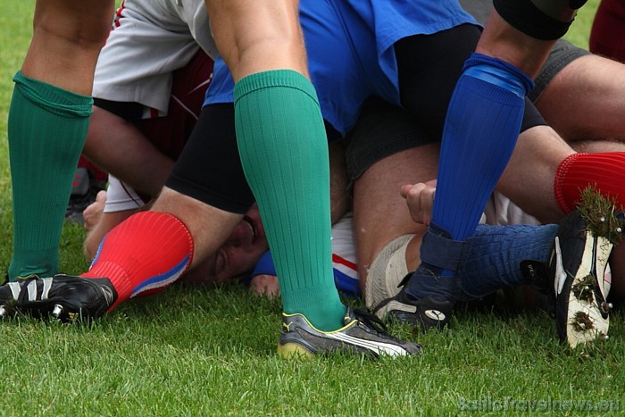 Visas dienas garumā stadionā notika dažādas spēles, tika teiktas runas, godināti seniori
Foto: Juris Ķilkuts/www.fotoatelje.lv Visas dienas garumā stadionā notika dažādas spēles, tika teiktas runas, godināti seniori
Foto: Juris Ķilkuts/www.fotoatelje.lv 48412