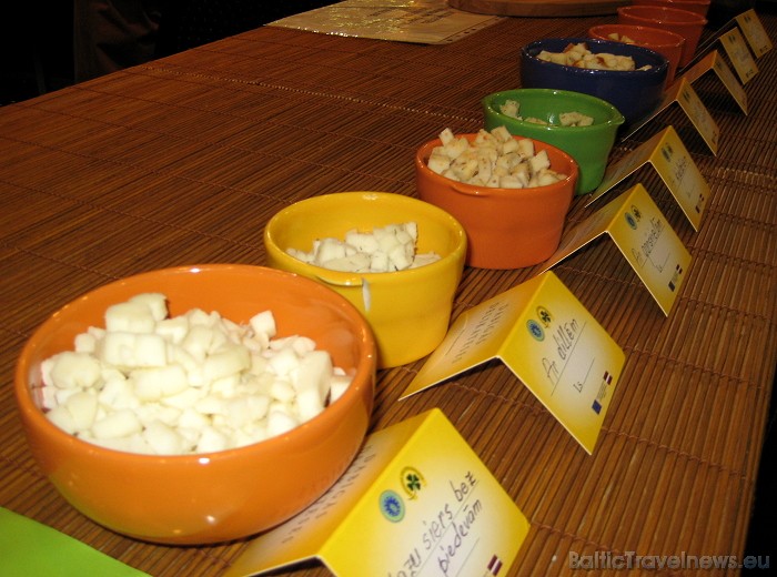 Izstādes Riga Food 2010 laikā notiek vairākas ēdienu un dzērienu degustācijas 49516