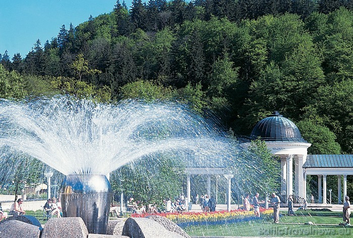 Ap Marianskije Lazņe pieejami plaši meža masīvi, kas rūpējas par kvalitīvu gaisu kūrortā
Foto: Marienbad Kur & Spa Hotels Ap Marianskije Lazņe pieejami plaši meža masīvi, kas rūpējas par kvalitīvu gaisu kūrortā
Foto: Marienbad Kur & Spa Hotels 49610