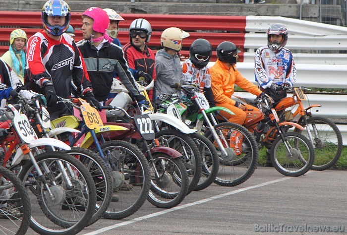 Autosacīkstes 1000km Grand Prix Riga 2010 Biķerniekos 11.09.2010 - Ātruma cilts Zelta Mopēds sacensības Autosacīkstes 1000km Grand Prix Riga 2010 Biķerniekos 11.09.2010 - Ātruma cilts Zelta Mopēds sacensības 49773